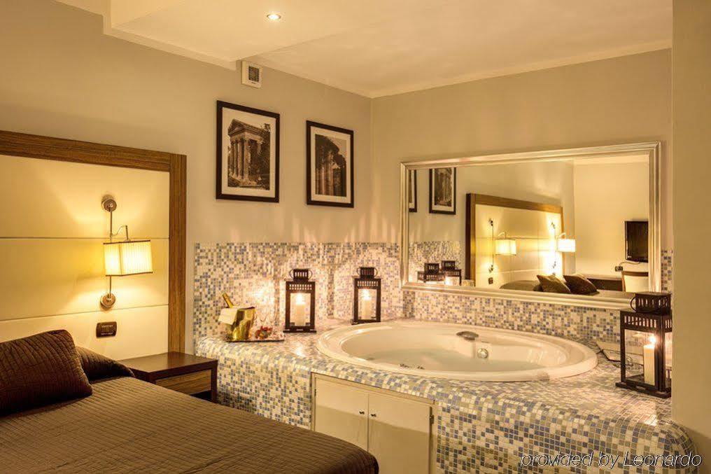 The Strand Hotel Roma Esterno foto