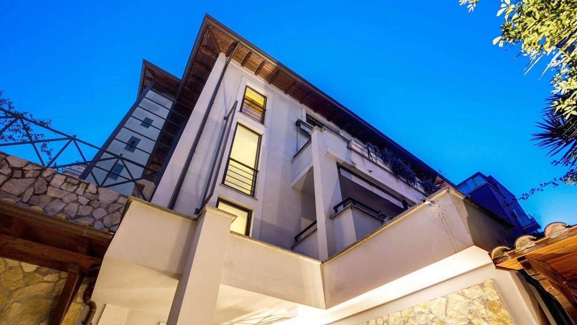 The Strand Hotel Roma Esterno foto
