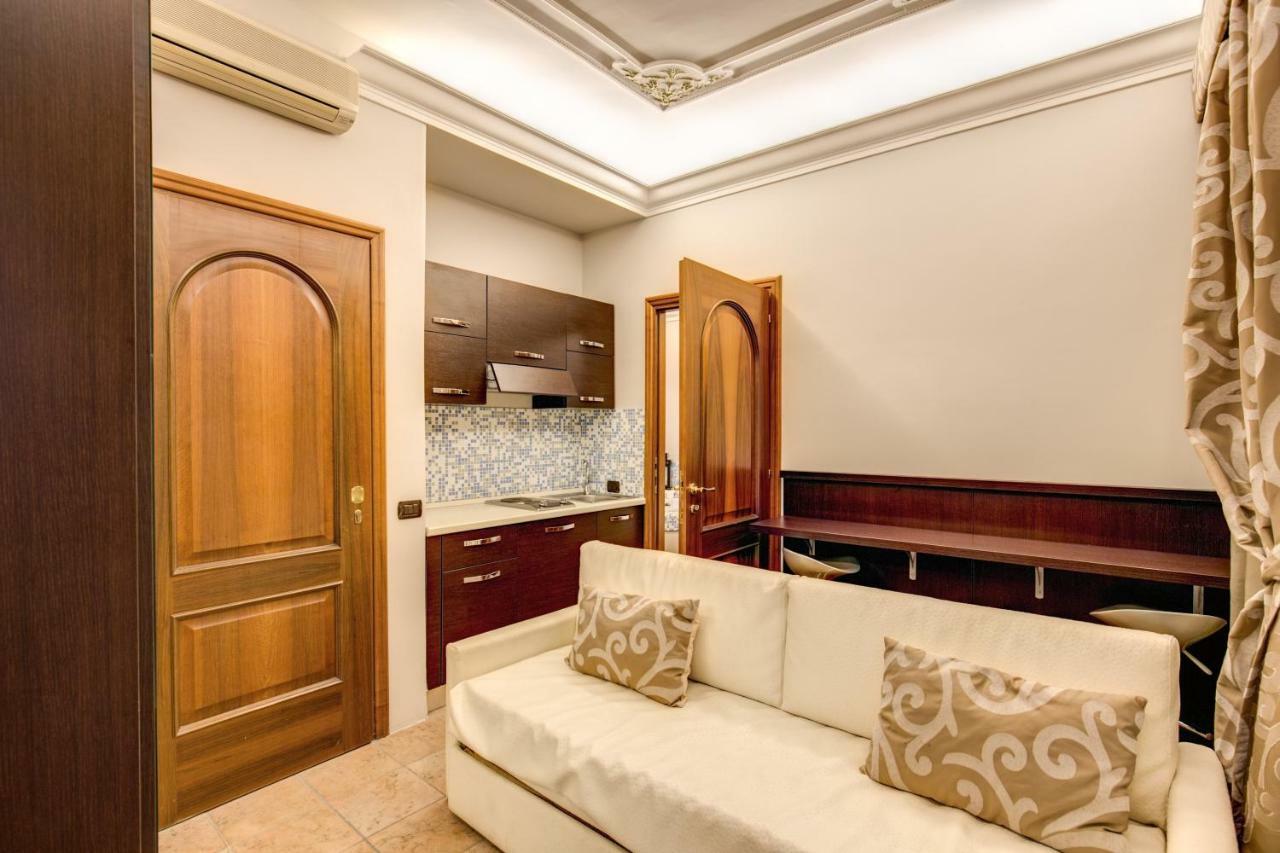 The Strand Hotel Roma Esterno foto